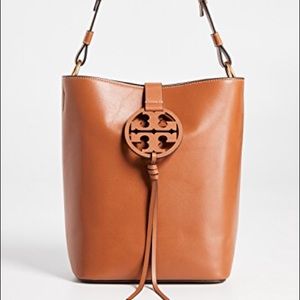 Nwt Tory Burch Miller hobo shoulder bag Authentic